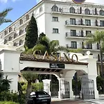 En Puerto Banus Jardines Tropicales1 Apartamento