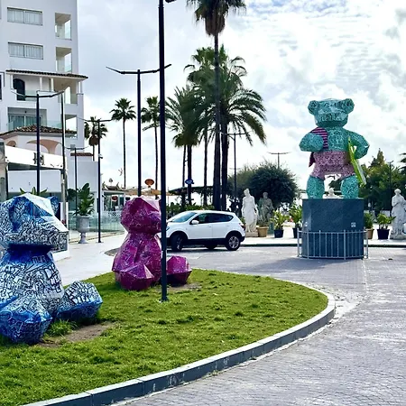 En Puerto Banus Jardines Tropicales1 Апартаменты