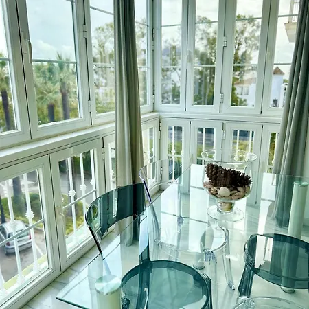 En Puerto Banus Jardines Tropicales1 Апартаменты *
