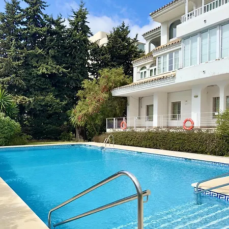 Daire En Puerto Banus Jardines Tropicales1 *