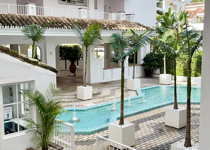 Daire En Puerto Banus Jardines Tropicales1 Marbella
